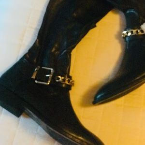 Over the knee boot with chain